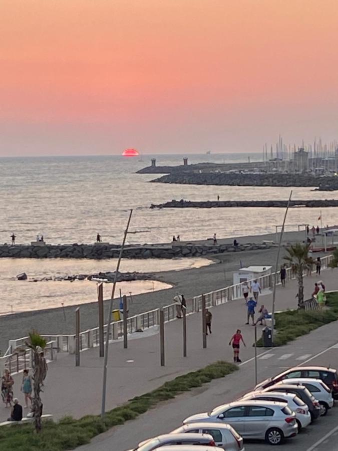 Apartament Front Sea Luxury Lido di Ostia Zewnętrze zdjęcie