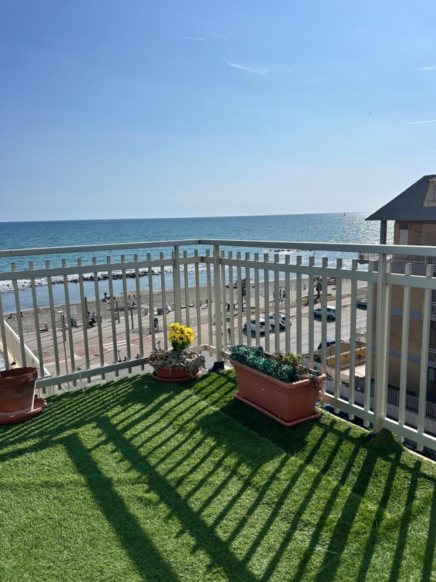 Apartament Front Sea Luxury Lido di Ostia Zewnętrze zdjęcie